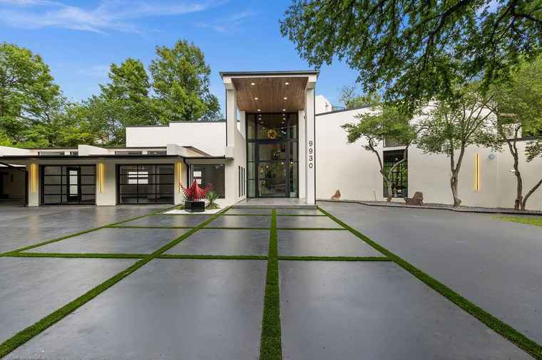 Photo of 9930 Strait Ln Dallas, TX 75220