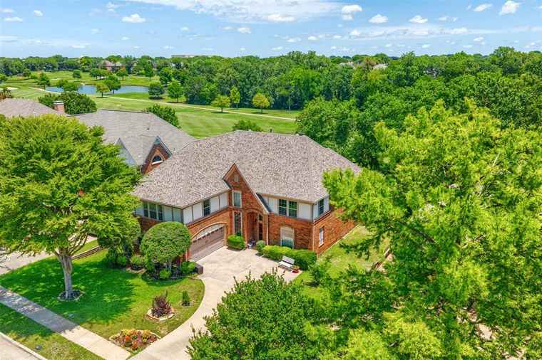 Photo of 2810 Wren Ln Richardson, TX 75082