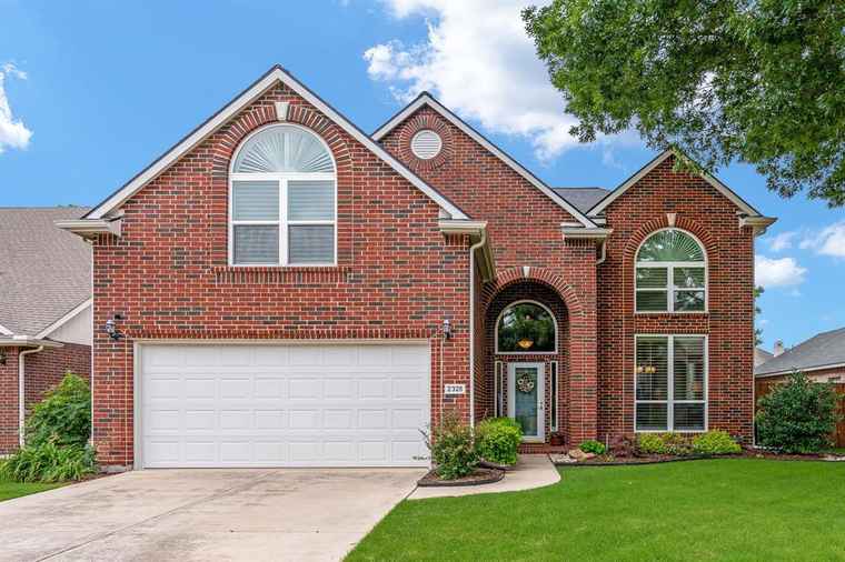 Photo of 2325 London Dr Plano, TX 75025