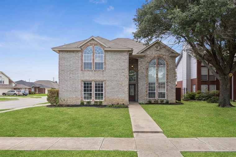 Photo of 2138 Stoneridge Dr Keller, TX 76248