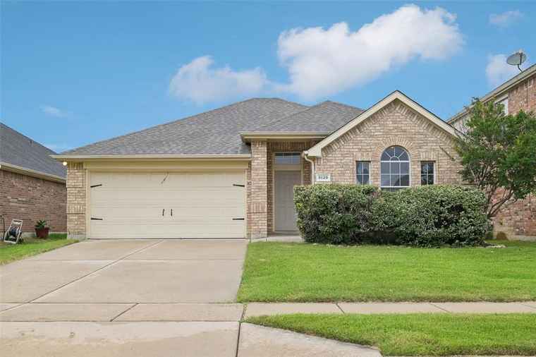 Photo of 5128 Meandering Creek Ct Fort Worth, TX 76179