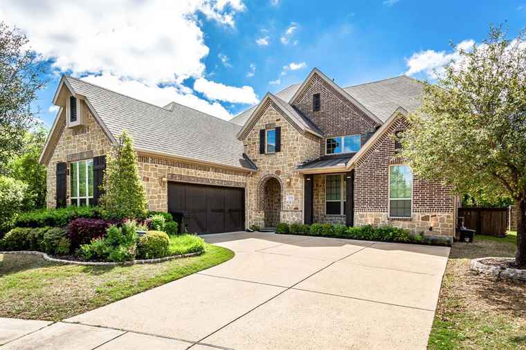 Photo of 2213 Cotswold Valley Ct Southlake, TX 76092