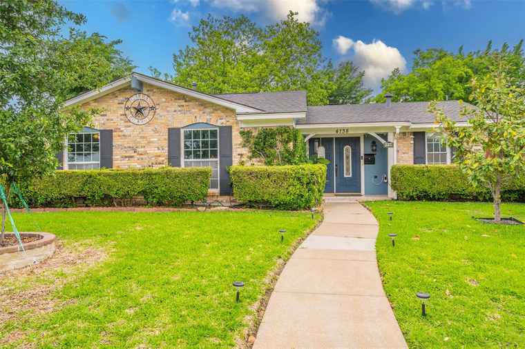 Photo of 4138 Victoria St Irving, TX 75062