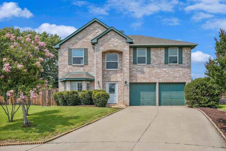 Photo of 1728 Lansdale Dr Flower Mound, TX 75028