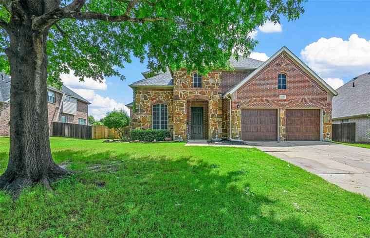 Photo of 1712 Almond Dr Mansfield, TX 76063