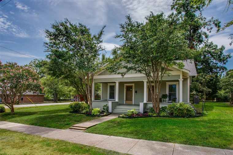Photo of 408 Munson St Rockwall, TX 75087