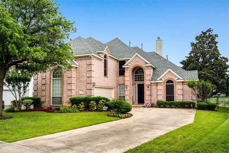 Photo of 1327 Bradford Dr Coppell, TX 75019