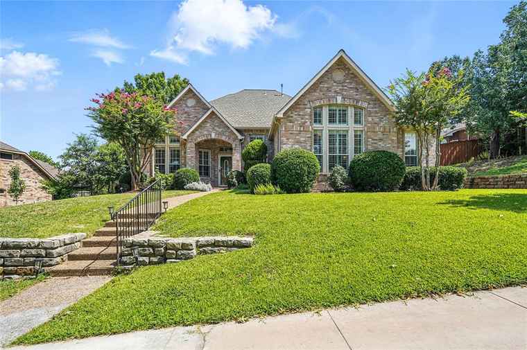 Photo of 1766 Bay Watch Dr Rockwall, TX 75087