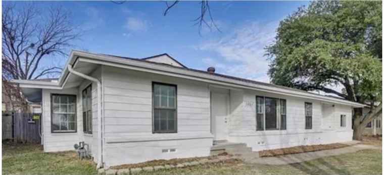 Photo of 2608 Roseland St Fort Worth, TX 76103