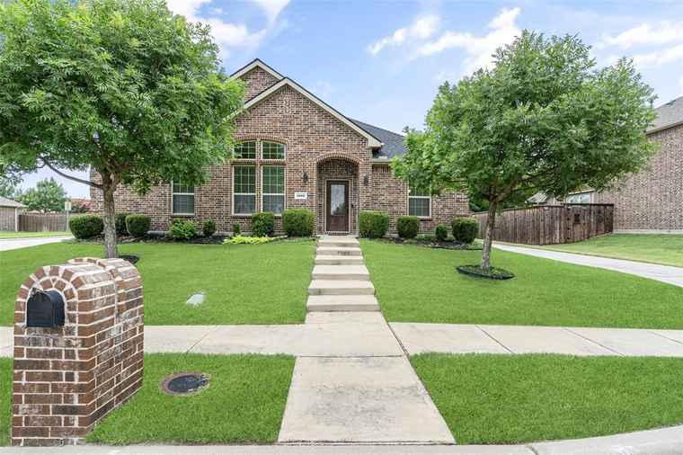 Photo of 1809 Camo Ct Allen, TX 75002
