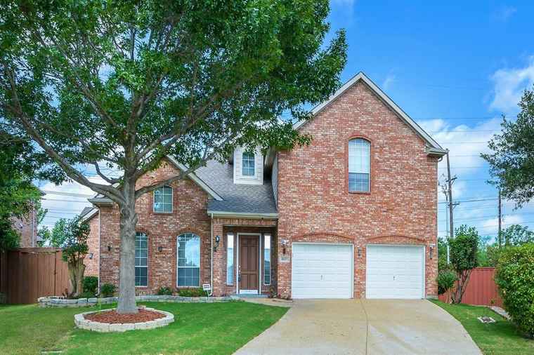 Photo of 9137 E Jasmine Ln Irving, TX 75063