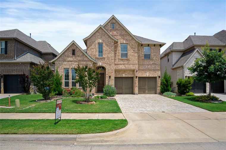 Photo of 746 Wingate Rd Coppell, TX 75019
