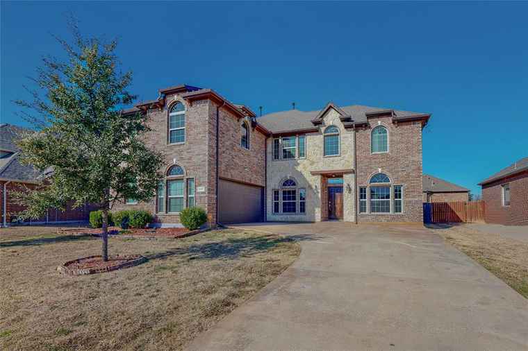 Photo of 117 Bugle Call Rd Forney, TX 75126