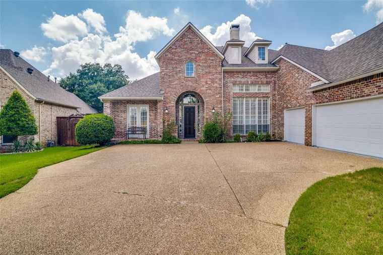 Photo of 8344 Barber Oak Dr Plano, TX 75025