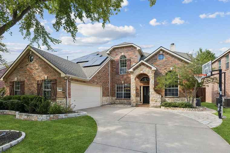 Photo of 3912 Appleton Ln Flower Mound, TX 75022