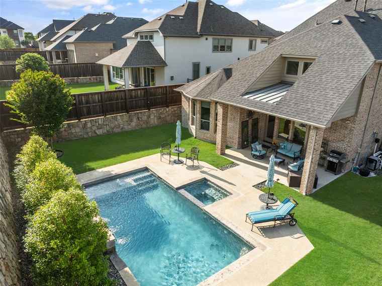 Photo of 1051 Joanna Ln Allen, TX 75013