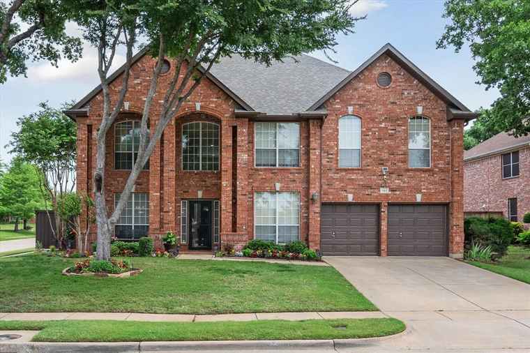 Photo of 101 Forest Mill Trl Mansfield, TX 76063