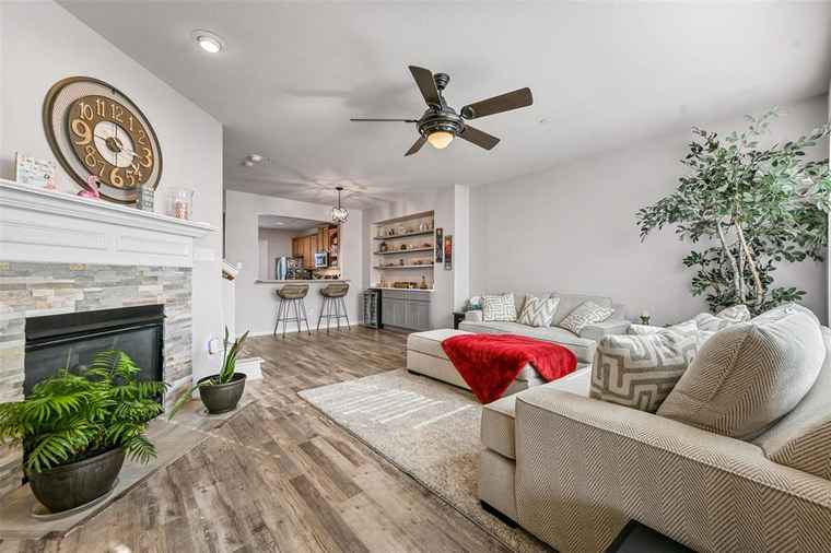 Photo of 2552 Chambers Dr Lewisville, TX 75067
