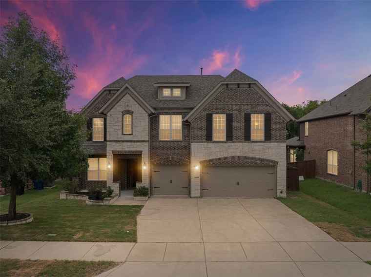 Photo of 14037 Doonan Xing Frisco, TX 75035
