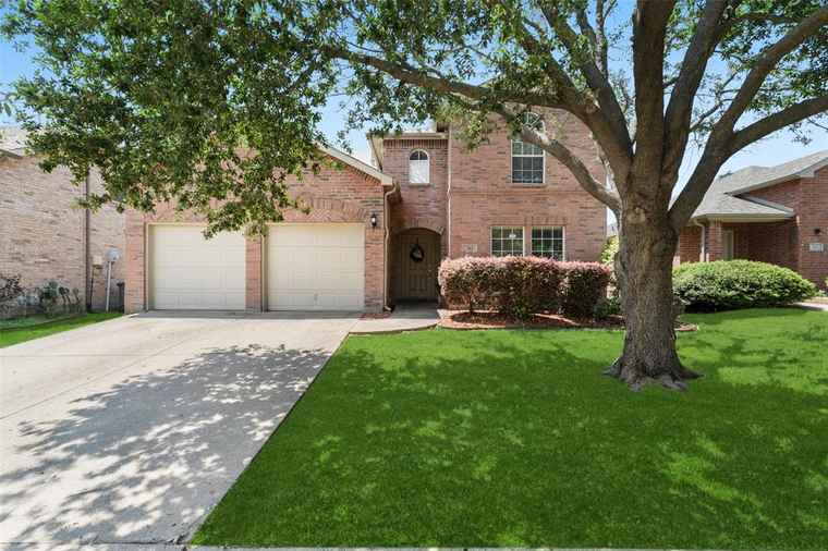 Photo of 303 Highland Glen Dr Wylie, TX 75098
