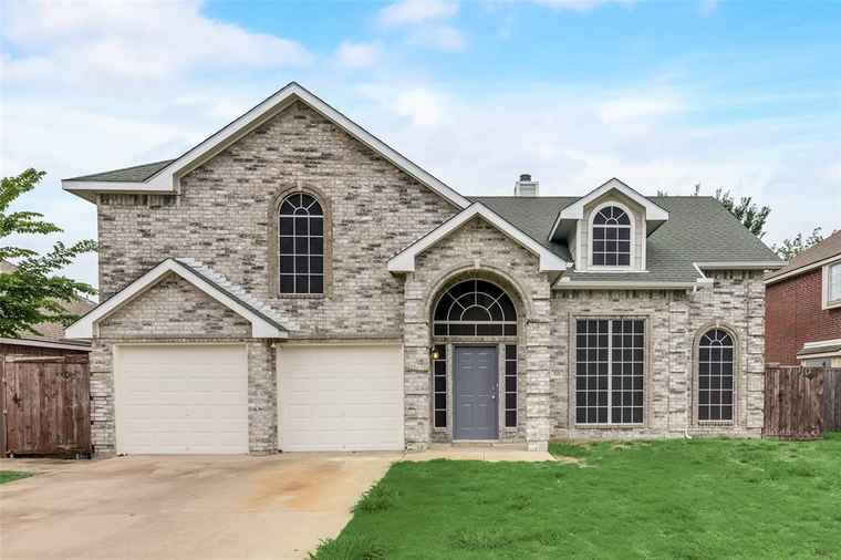 Photo of 521 Willow Ln Forney, TX 75126