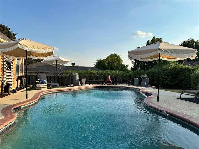 Photo of 8553 Woodlake Cir Fort Worth, TX 76179