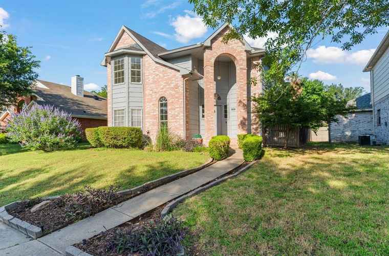 Photo of 7900 Roundtable Rd Frisco, TX 75035