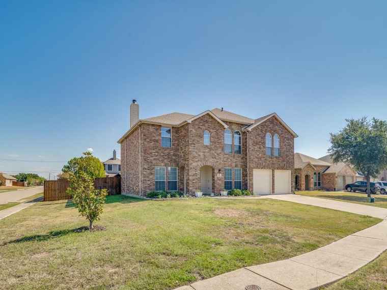 Photo of 300 Aspenwood Trl Forney, TX 75126