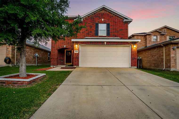Photo of 9100 Sun Haven Way Fort Worth, TX 76244