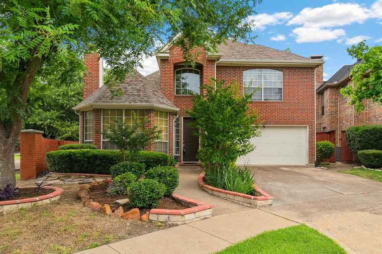 Photo of 1085 Leisure Ln Irving, TX 75063