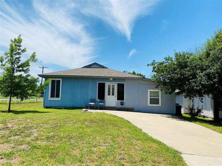 Photo of 4440 Lubbock Ave Fort Worth, TX 76115