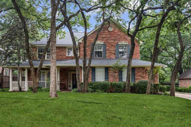 Photo of 712 Heatherglen Dr Southlake, TX 76092