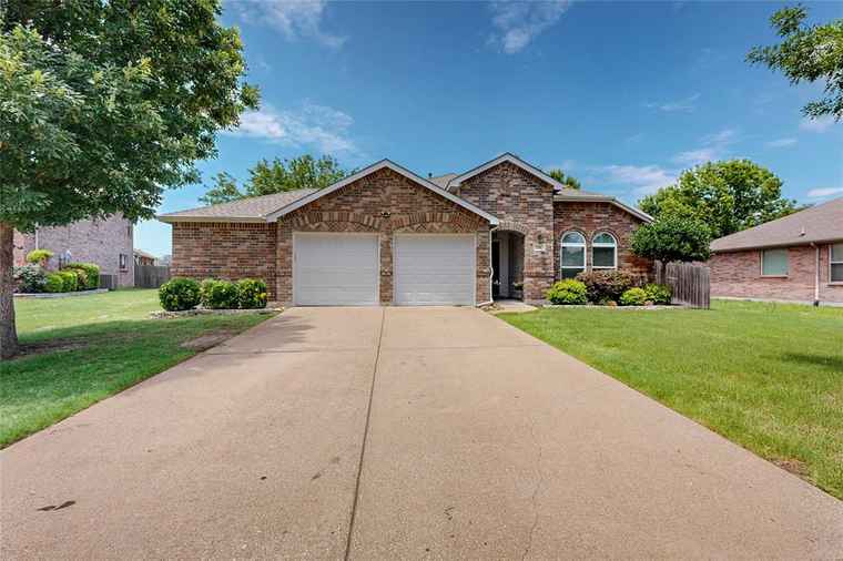 Photo of 125 Ashbrook Trl Forney, TX 75126