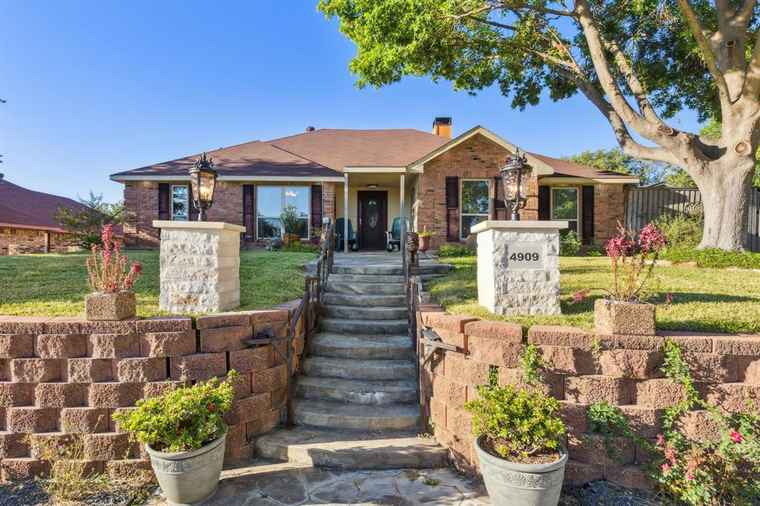 Photo of 4909 Van Ness St Garland, TX 75043