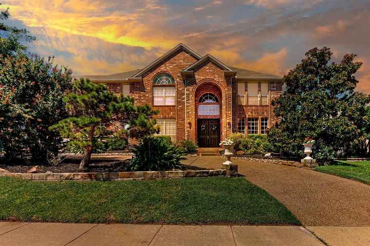 Photo of 3312 Stonecrest Dr Grapevine, TX 76051