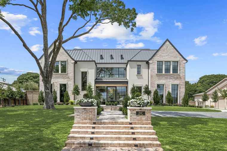 Photo of 7007 Azalea Ln Dallas, TX 75230