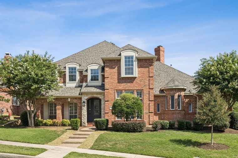 Photo of 978 Hummingbird Dr Coppell, TX 75019