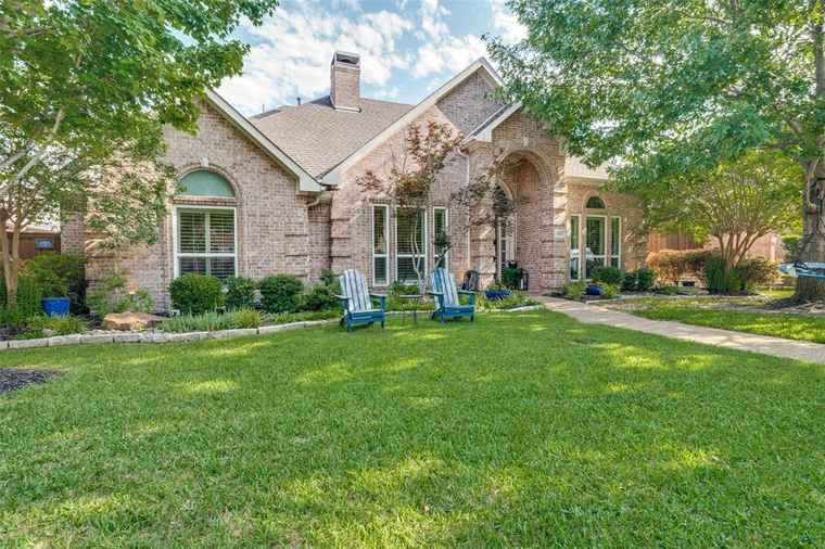 Photo of 843 Pelican Ln Coppell, TX 75019