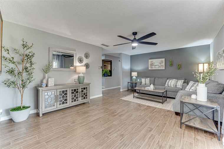 Photo of 514 Shorehaven Dr Garland, TX 75040