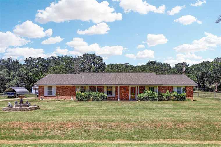 Photo of 1412 Daryll Ln Keller, TX 76262