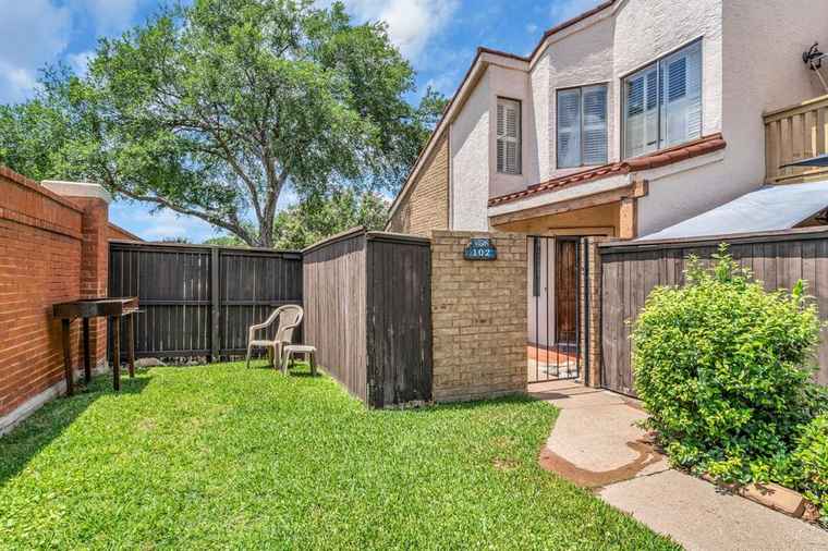 Photo of 503 Ranch Trl #102 Irving, TX 75063