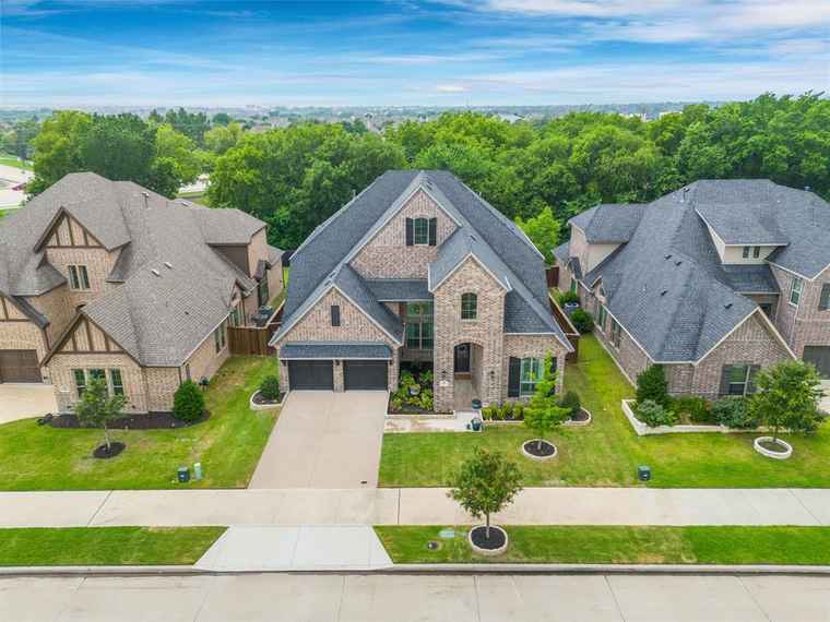 Photo of 13665 Woodford Ln Frisco, TX 75035