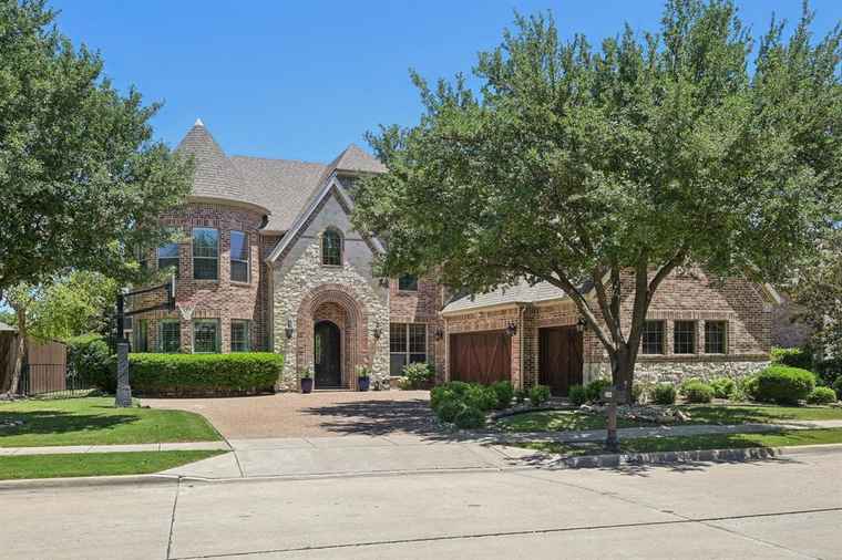 Photo of 5594 Beacon Hill Dr Frisco, TX 75036