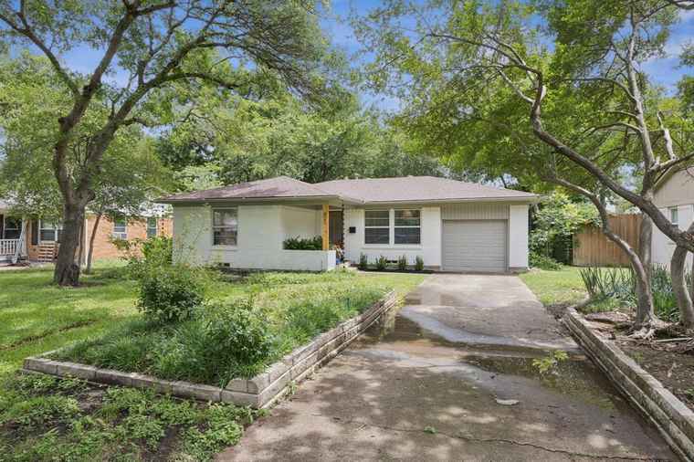 Photo of 421 Hanbee St Richardson, TX 75080