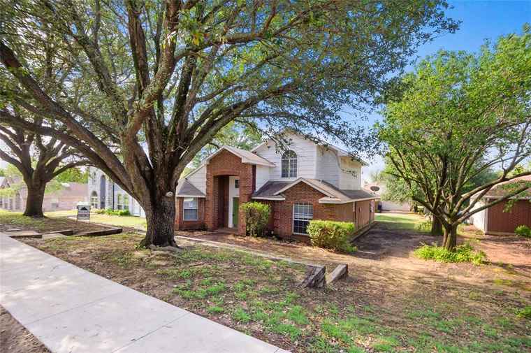 Photo of 2309 Rockhill Rd McKinney, TX 75072