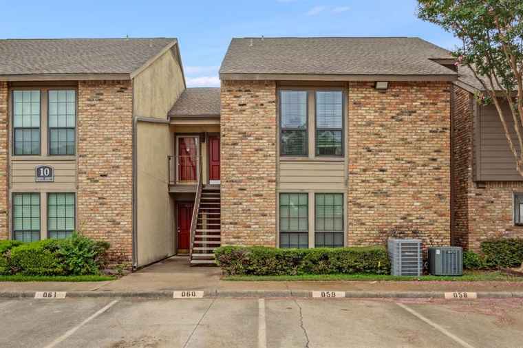 Photo of 15221 Berry #1005 Dallas, TX 75248