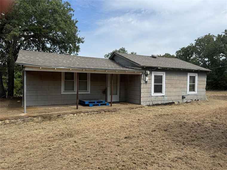 Photo of 3055 Old Brock Rd Weatherford, TX 76087