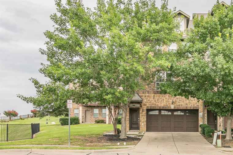 Photo of 7864 Fox Horn Dr Irving, TX 75063