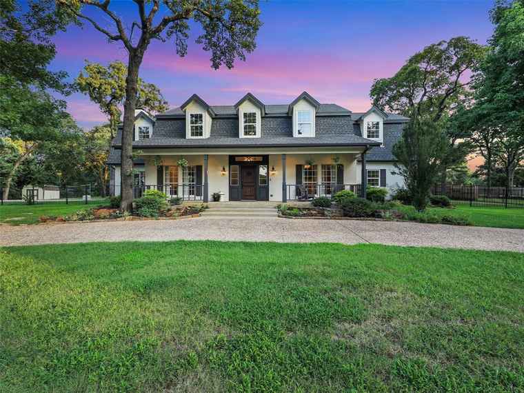 Photo of 1335 Hidden Gln Southlake, TX 76092