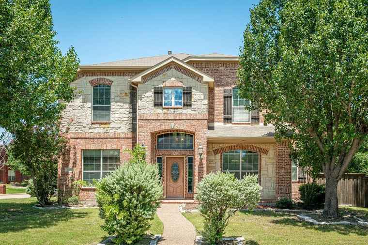 Photo of 1701 Grand Canyon Way Allen, TX 75002